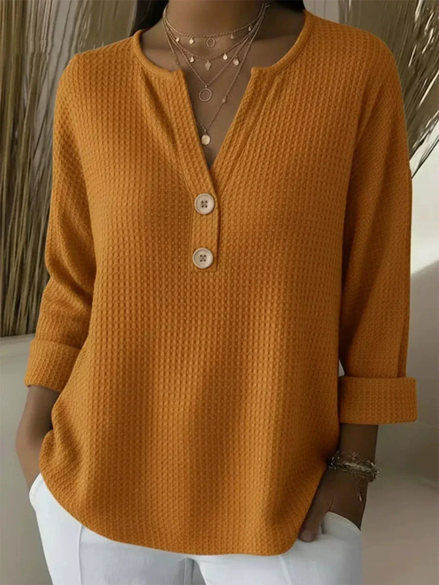 Lucia | Maglietta Henley Goffrata con Bottoni