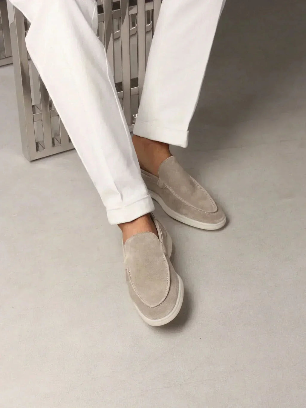 Classico | Mocassino Camoscio — Grigio Chiaro