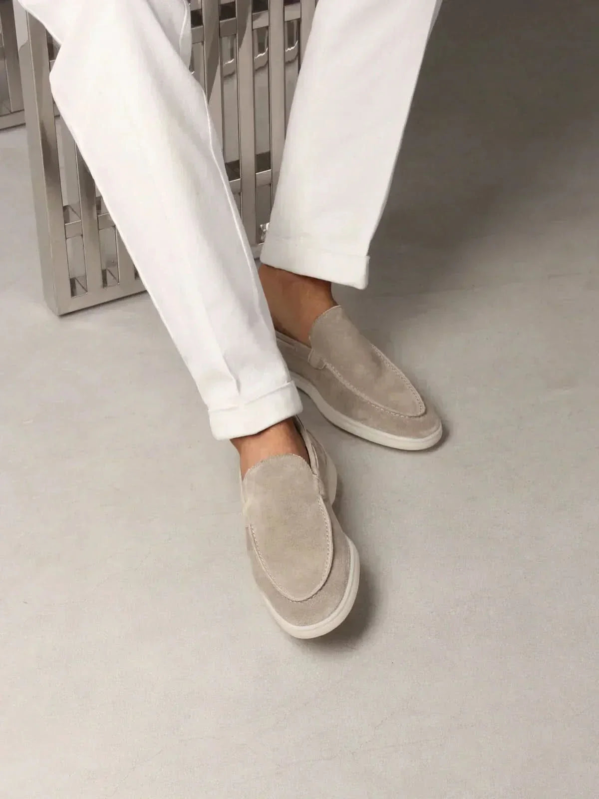 Classico | Mocassino Camoscio — Grigio Chiaro