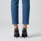 Lalla | Décolleté Femminile Elegante