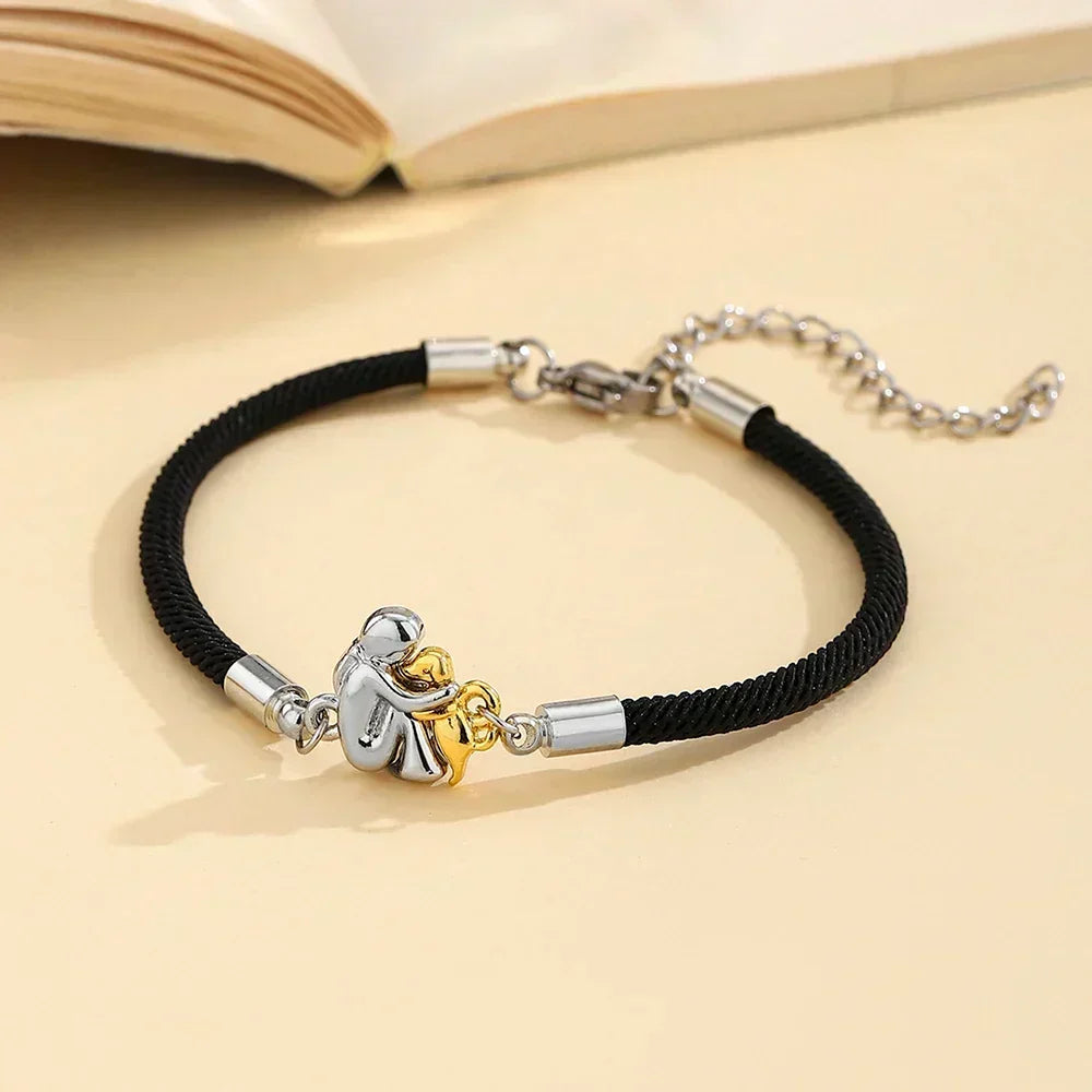 L'Abbraccio Eterno - Bracciale con Ciondolo