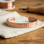 Bracciale in Rame Martellato con Magneti