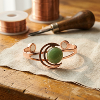 Bracciale in Rame con Pietra Verde Centrale
