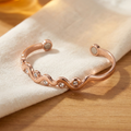 Bracciale in Rame a Onda con Cristalli