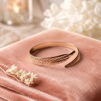Bracciale in Rame Inciso a Piuma