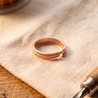 Anello in Rame a Spirale Incisa