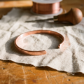 Bracciale in Rame Pieno Lucidato a Mano